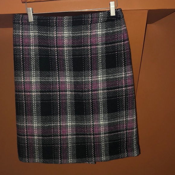 3/$25 Kate Hill Skirt - Picture 2 of 5